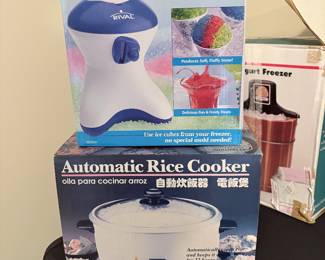 NEW snow cone maker, rice cooker