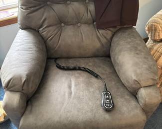 Another Very nice Lift chair like new