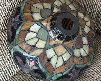 Dale Tiffany lamp shade.