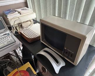 Apple IIc and III computer items