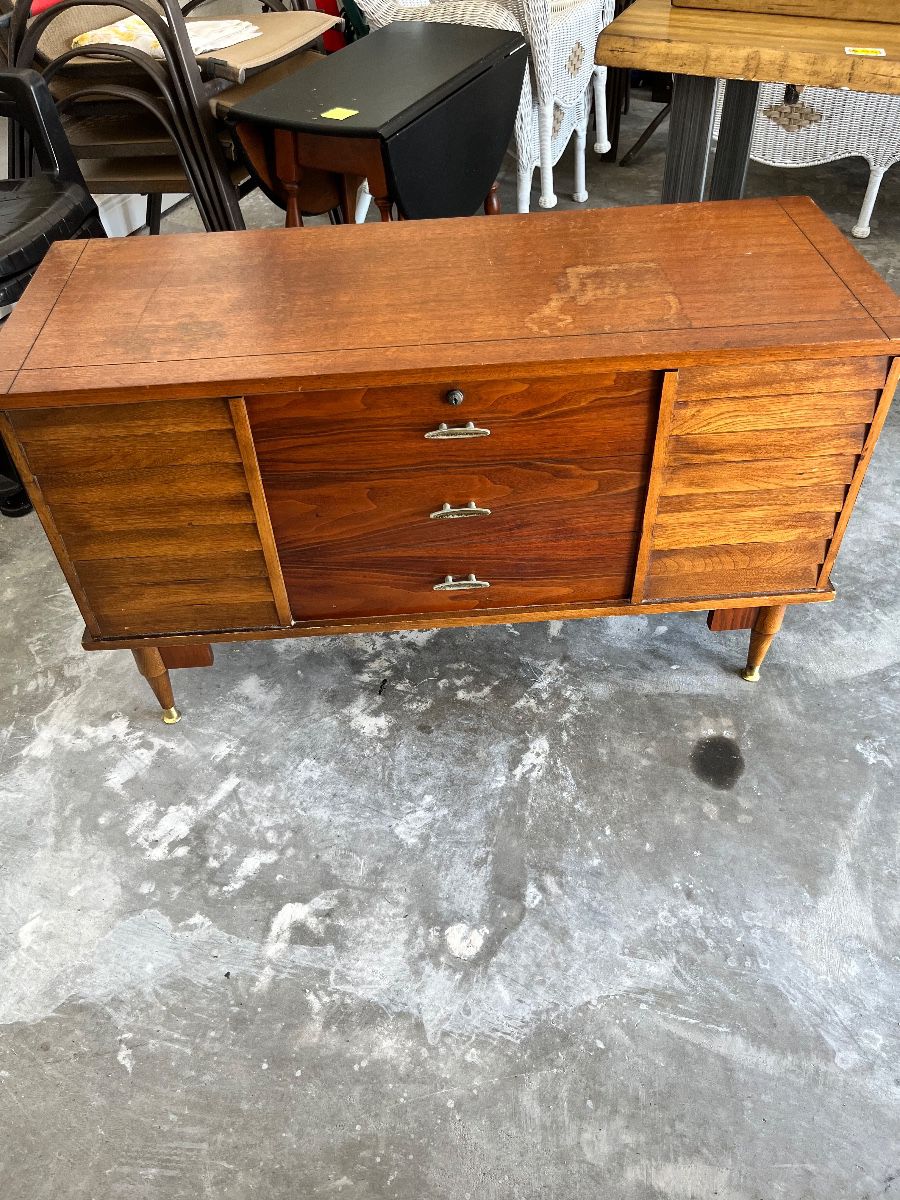 Lane Cedar Chest