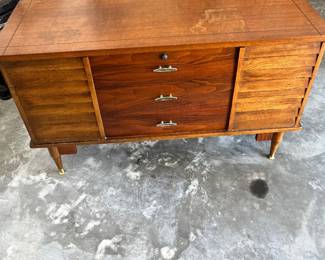 Lane Cedar Chest