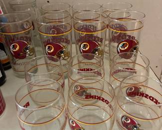 Vintage Washington Redskins logo whiskey & drinking glasses