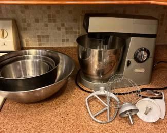 DeLonghi Electric Mixer  Bowls