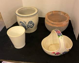 Ceramic Pots With A Porcelain Basket