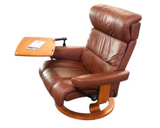 Ekorness Stressless Chair with Moveable Table