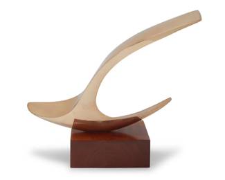 91 Leonardo Nierman (1932-2023, Mexican) Abstract sculpture Polished bronze on wood plinth Edition: 2/6 Incised signature and edition: Nierman II/VI Bronze: 14.5" H x 19" W x 8.5" D; Overall: 17.75" H x 19" W x 10.75" D Estimate: $1,000 - $1,500