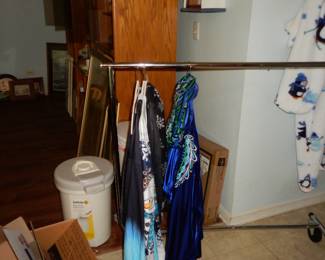 Women's Blouses & Sweaters