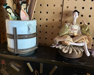 Hinamatsuri figurine and decor