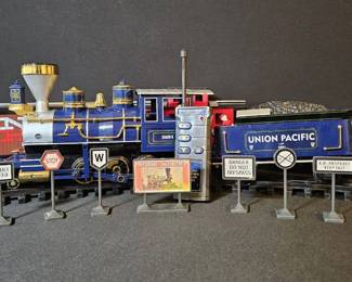 Vintage EZTec Coastal Express 33Piece GGauge Radio Control Train Set