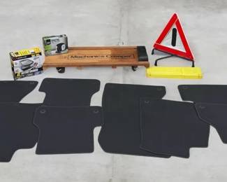 Premium Audi OEM Floor Mats  European WARNDREIECK 