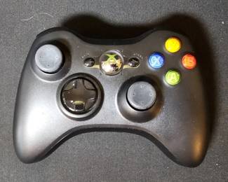 Microsoft Xbox 360 S Slim Black Home Video Game Console 4GB Model 1439  Tested and Working