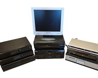 Vintage AudioVideo Refurb Lot Sony, Nakamichi, Panasonic, Toshiba  For PartsRepair