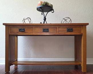 Classic Mission Style Oak Sofa Console Table with Three Drawers, Slatted Sides