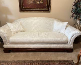Formal sofa. Brand new.