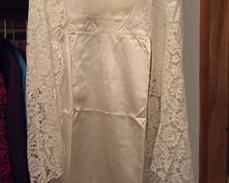 Vintage Wedding Dress with Veil