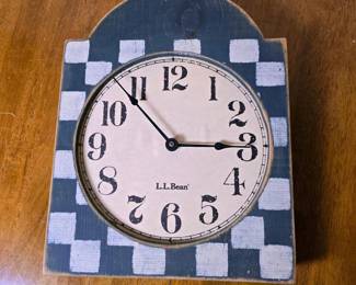 188 llbeanwoodenwallclockquartzmoveme