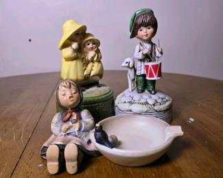 166 goebelhummelhappypastimeporcelainfi