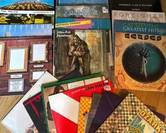 053 assortedclassicrockvinyllplot