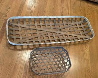 114 pairofdecorativetobaccobaskets