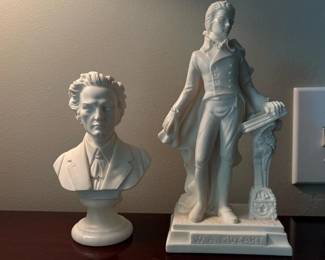 270 pairoffigurineschopinbustbygiannel