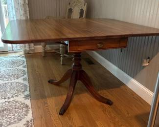 155 duncanphyfedropleafpedestaltable