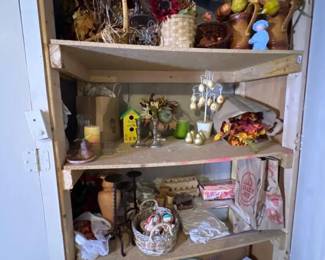 077 mixeddecorlotwithholidayitems
