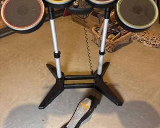 245 guitarheroworldtourdrumsetcontroll