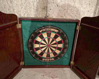 096 intersportbristledartboardwithwooden