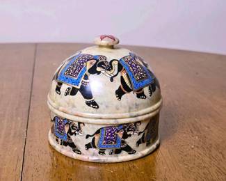 168 handpaintedindiansoapstoneboxelepha