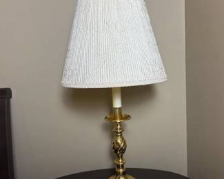 261 traditionalmetalcandlesticktablelamp