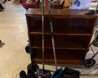 239 curlingbroomsshoesandotheraccessori