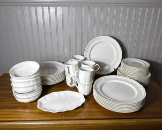156 villeroyandbochmanoir47pieceporcel