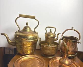 283 middleeasternbrasscoppertablewarelo