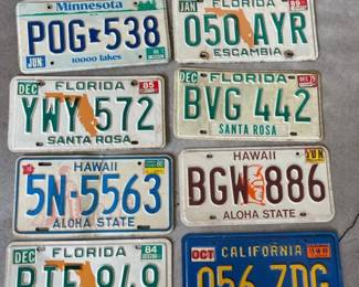 366 setof8vintagelicenseplates