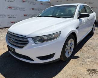 120  2015 Ford Taurus