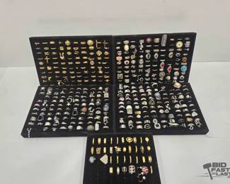 1006  Costume Jewelry