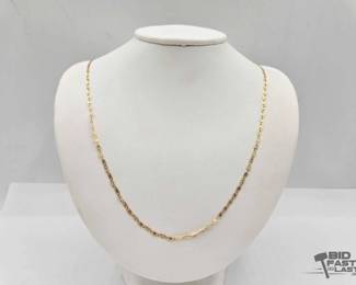 715 14kt Gold Necklace, 4.3g