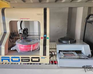 2802  Robo3D Printer and Embossing Machine