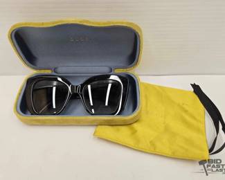 1802  Womens Gucci Sunglasses