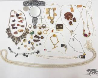 1014 Costume Jewelry