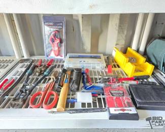 2842  Mixed Tools