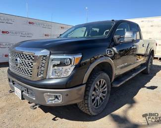 220  2016 Nissan Titan Platinum Reserve XD