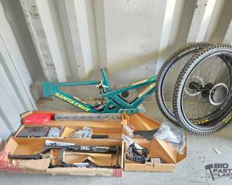 2870  Santa Cruz HighTower XO Large Frame and Parts