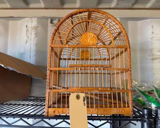 4002 Wooden Birdcage
