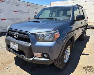 110  2010 Toyota 4Runner LOW MILES