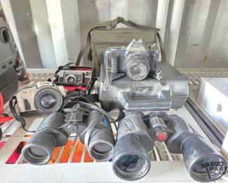 2838  Digital Cameras and Binoculars