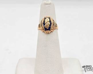 808  10kt Gold Ring 4.3g
