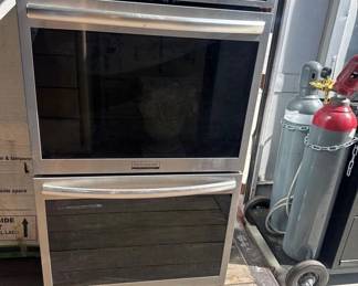 7610 Frigidaire Gallery Double Stove