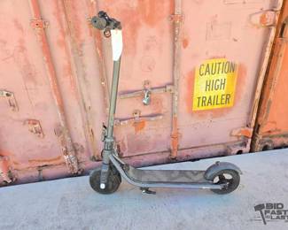 28 Jetson Loomis Electrix Scooter